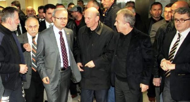 Candan, taziyeleri kabul ediyor!..