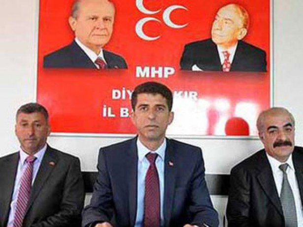 MHP'nin zarfı gazetecileri şoke etti