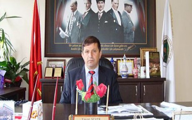 Sever, dur-durak bilmiyor!..