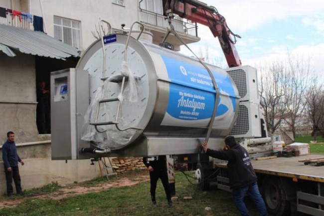 Büyükşehir'den Korkuteli Yelten'e süt tankı