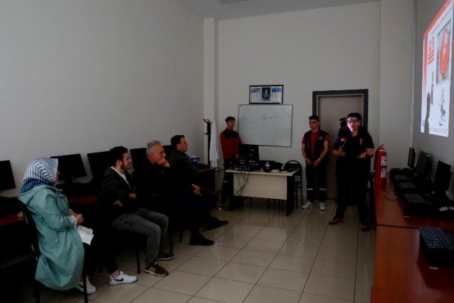 USTAM Kocaeli'de servis şoförü eğitimi