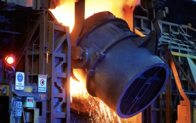 Erdemir’de kaza: 2 müteahhit işçisi yaralı