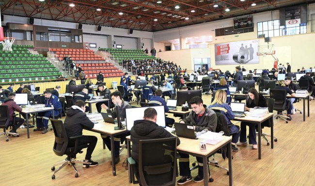 Erdemir’e 10 binin üzerinde iş başvurusu yapıldı