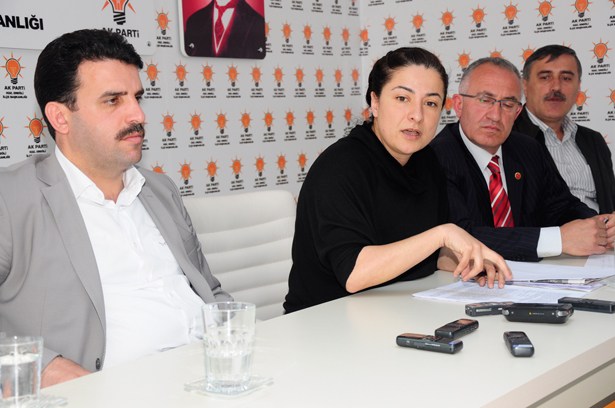 "Posbıyık cebine, seçim harçlığı istiyor!.."