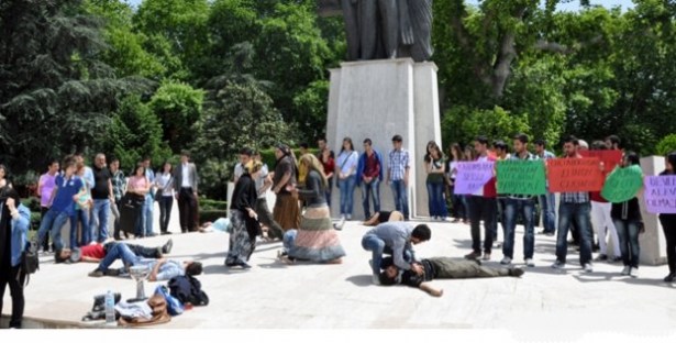 Ereğli Eğitim Fakültesi öğrencilerinden eylem!..