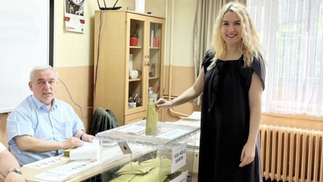 Merve Kır oyunu kullandı