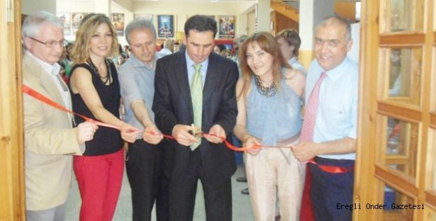 T.E.D Kolejinden resim sergisi..