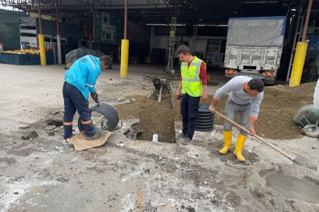 Manisa Salihli'de yağışlara karşı önlemler sürüyor