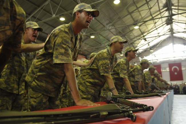 Kütahya'da havacı er ve yedek subaylar yemin etti
