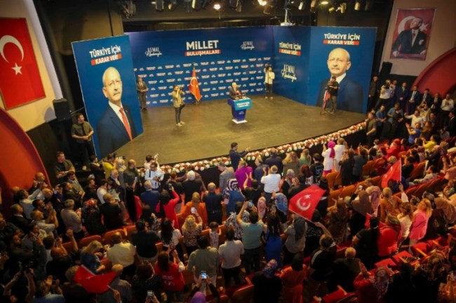 Uyuşturucu Adana'da masaya yatırıldı