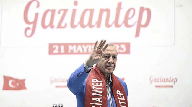 Erdoğan: Fahiş kira artışı yapanların ümüğünü sıkacağız