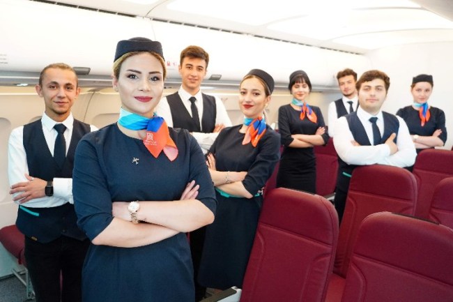 Gerçek uçak içinde 'Mock-Up' eğitimi KTO Karatay'da