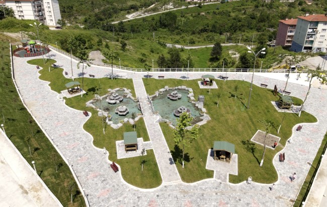 Alaplı Tepeköy’e modern aile parkı