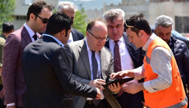 Vali Tutulmaz Çaycuma-Zonguldak yolunda incelemelerde bulundu