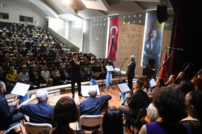 Karabağlar'da yaza TSM'li merhaba konseri