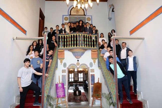 ‘Rota Talas' gezdirip öğretiyor