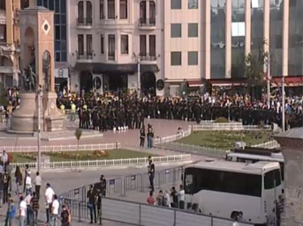 Taksim yine çok hareketli