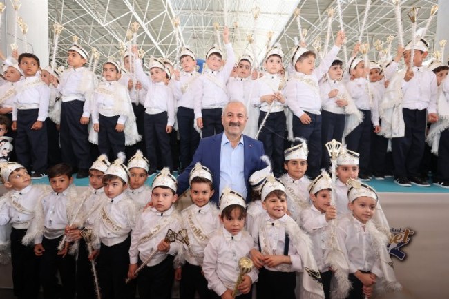 Gebze'de 300 çocuk erkekliğe ilk adımı attı