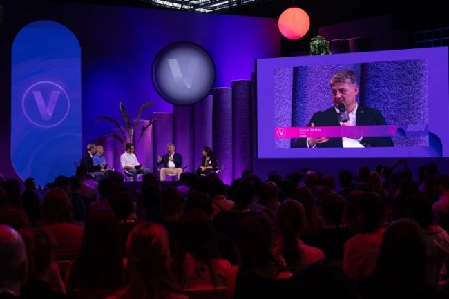 Togg, VivaTech'te start-up'larla buluştu