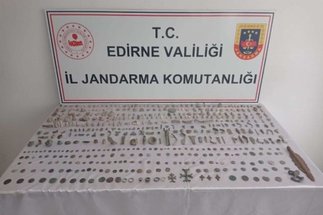 Edirne İl Jandarma'dan tarihi eser operasyonu