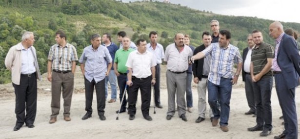 AKP'lilerden Ereğli-Devrek yoluna inceleme..