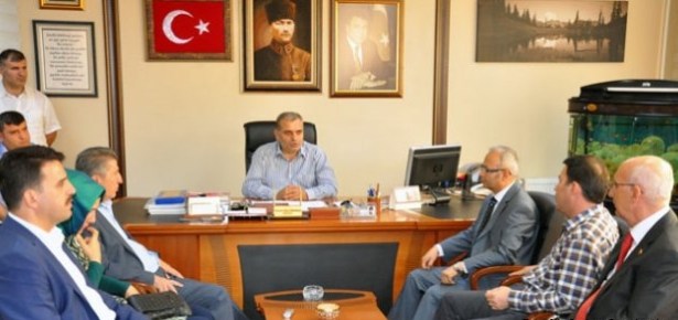 AK Partililerden ERDEMİR'e övgü dolu sözler..