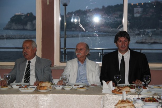 Gazeteciler iftarda buluştu..