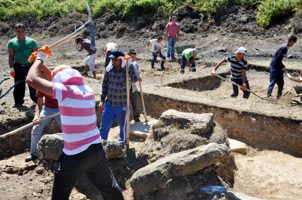Boşa kürek atıyorlar!..