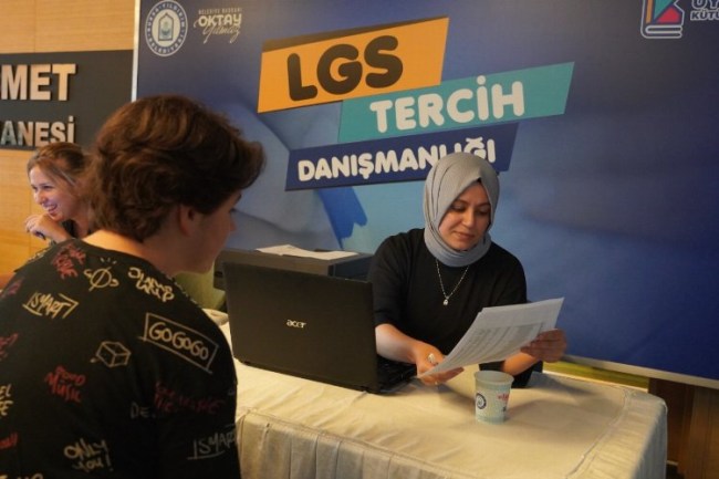 Bursa Yıldırım'da öğrencilere ücretsiz danışmanlık
