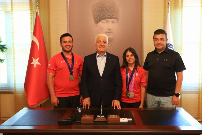 Muğla'nın gururu okçulardan Başkan Gürün'e ziyaret
