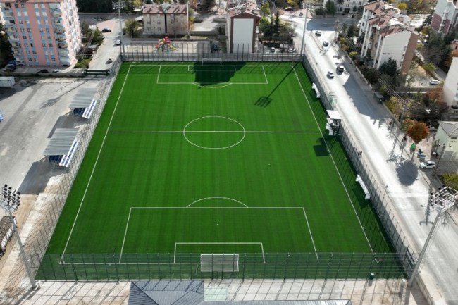 Konya Selçuklu'da sentetik çim saha açılışa hazır