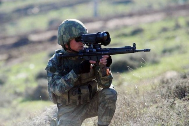 Barış Pınarı'nda 2 terörist etkisiz