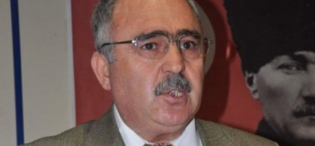 "BAYRAĞINI AL SEN DE KATIL!.."