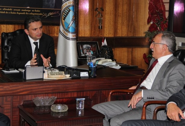 Karayalçın, GMİS'i ziyaret etti..