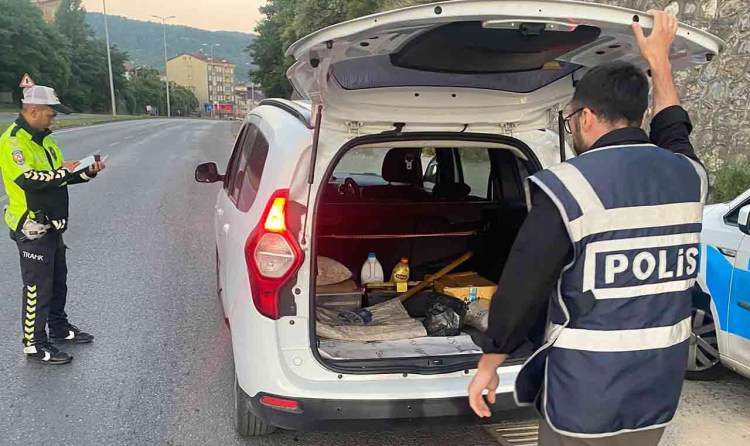 Zonguldak'ta düzensiz göçmen kaçakçılığı ile mücadele sürüyor