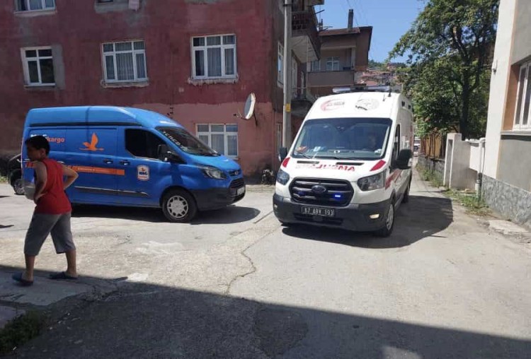 Kargo aracının ezdiği çocuk ağır yaralandı