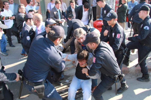 Bakan Kılıç'a şok protesto!..