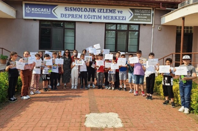 Büyükşehir'den deprem farkındalığı eğitimleri