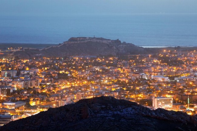 Toprakkale'ye seyir terası