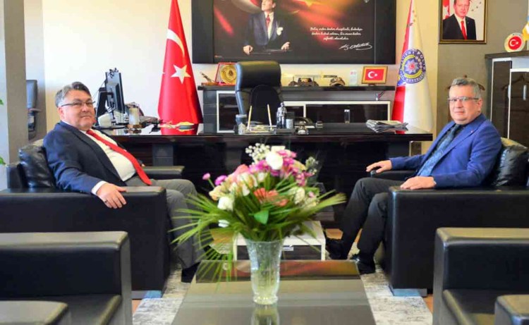 Rektör Özölçer’den İl Emniyet Müdürü Ergen’e hayırlı olsun ziyareti
