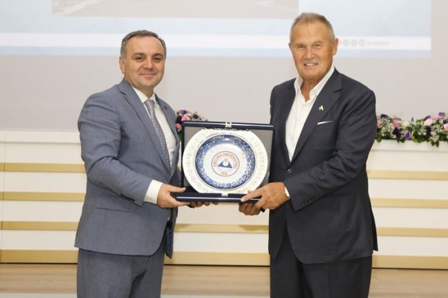 ERÜ'de "Tıp Fakültesi Proje" toplantısı gerçekleştirildi