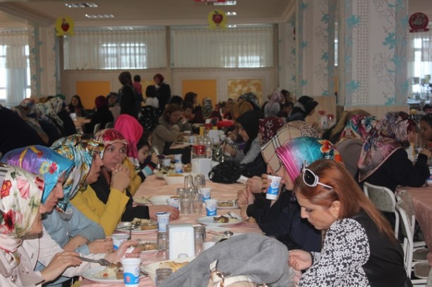 Yıldırım Koleji Anneleri Aşure Gününde Buluştu.