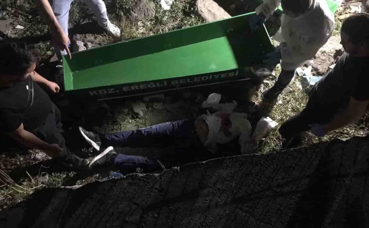 Kdz.Ereğli sahilinde esrarengiz intihar