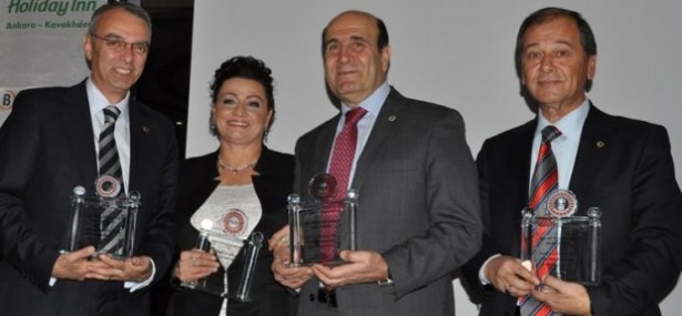 Mebus Haber dergisi Çimenoğlu'nu yılın belediye başkanı seçti!..