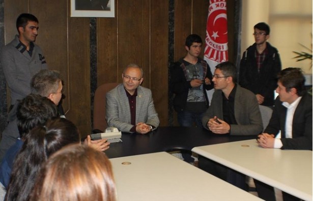 Candandan üniversitelilere öğütler!..