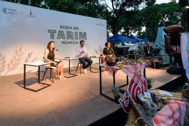 92. İzmir Enternasyonal Fuarı'nda gençlerle tarladan sofraya