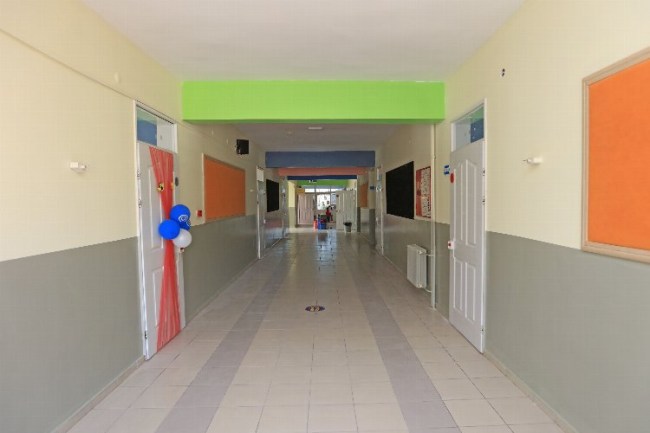 İzmir Güzelbahçe'de okullar yeni döneme hazır