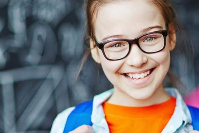 Nef Vakfı'ndan depremzede üniversitelilere karşılıksız eğitim bursu