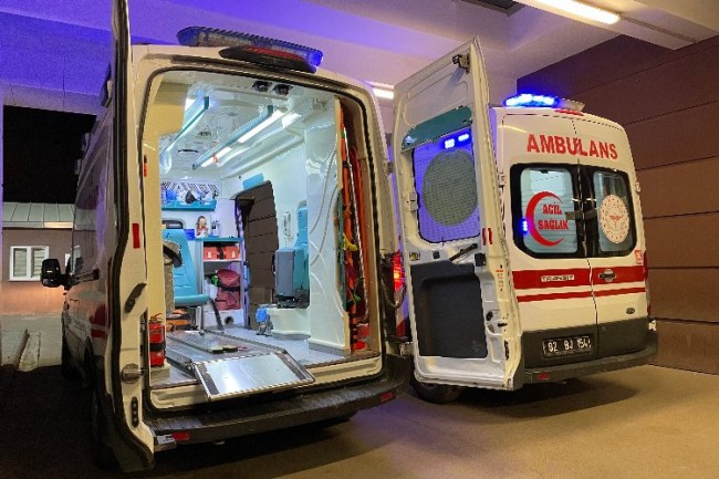 Adıyaman'da otomobil şarampole yuvarlandı: 1 ağır yaralı