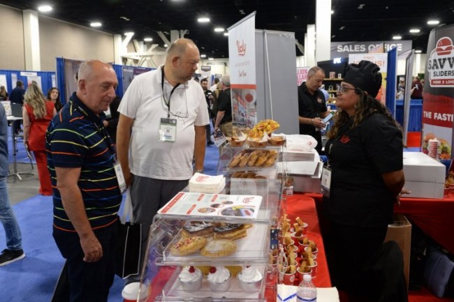 Bursa iş dünyasından ABD'de Franchise Fuarı'na ziyaret